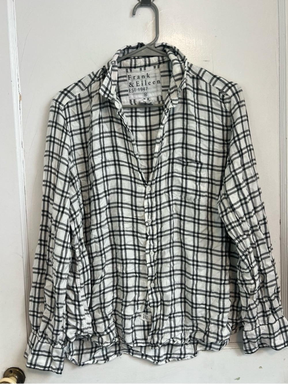 FRANK & EILEEN Black White
EILEEN RELAXED BUTTON-UP
SHIRT
$248.00 Size M